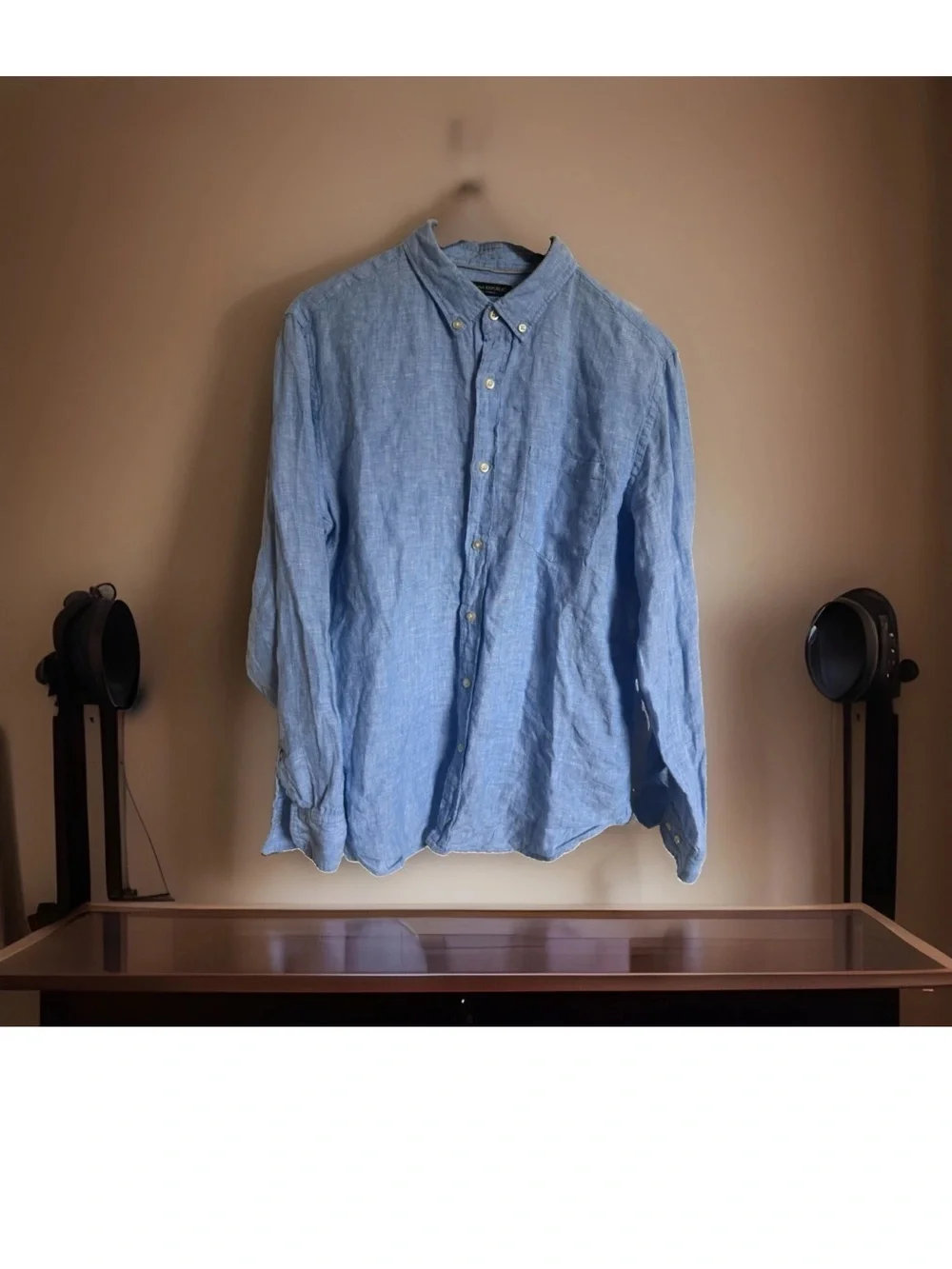 Banana Republic Camden Fit Men's Button-Down 100 % Linen Shirt in Red and Blue